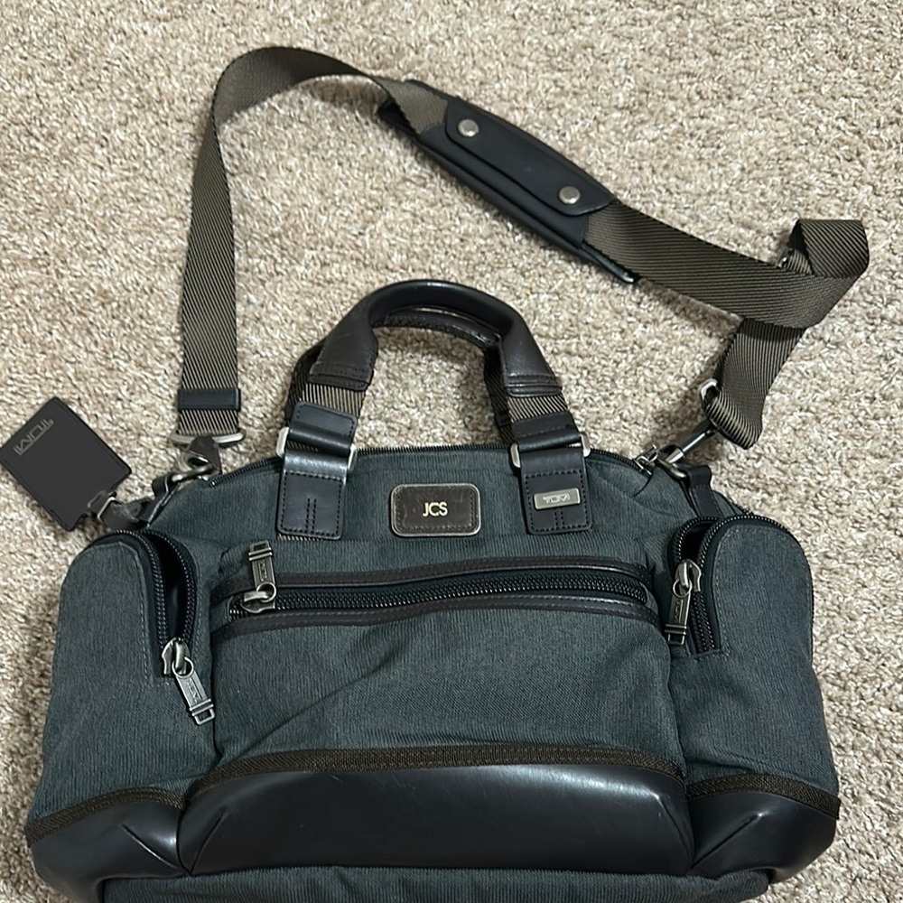 TUMI